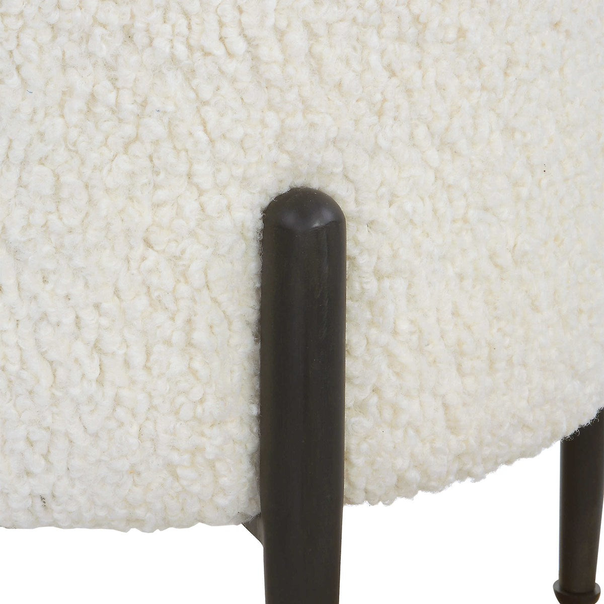 Fraciscio Plush Ottoman