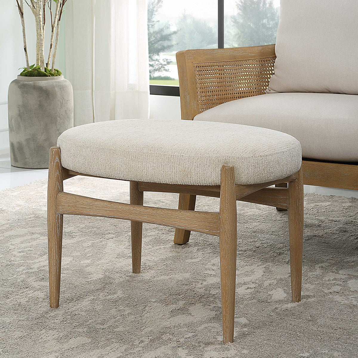 Arna Small Bench