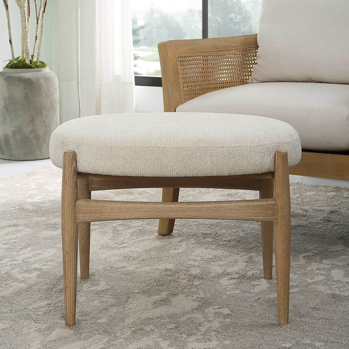 Arna Small Bench